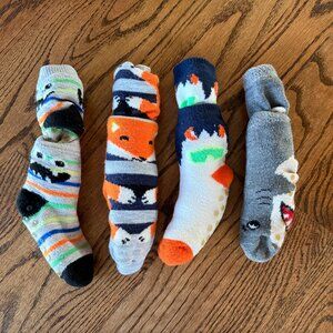 Kids Grippy Slipper/Socks 4 Pairs- Size Kids 7-11